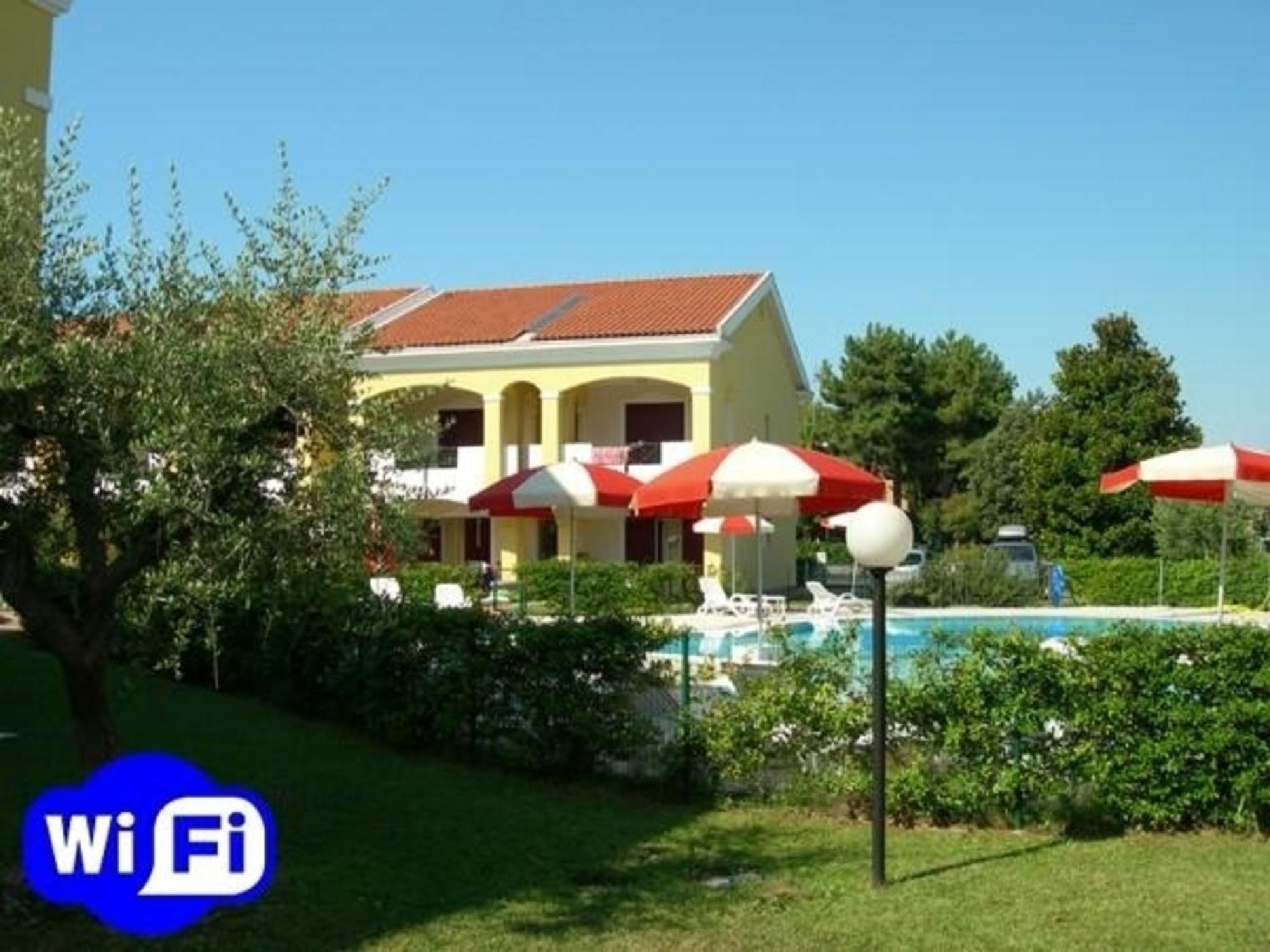 Vila Ferienhaus Fuer 6 Personen Ca 55 Qm In Bibione, Adriakueste Italien Bibione Und Umgebung Exteriér fotografie